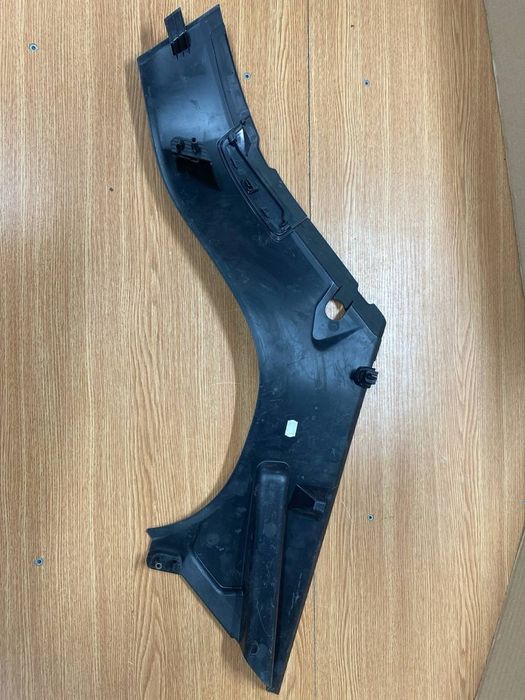 Porsche macan 95c electro підкапотний пластик лівий 95c821941