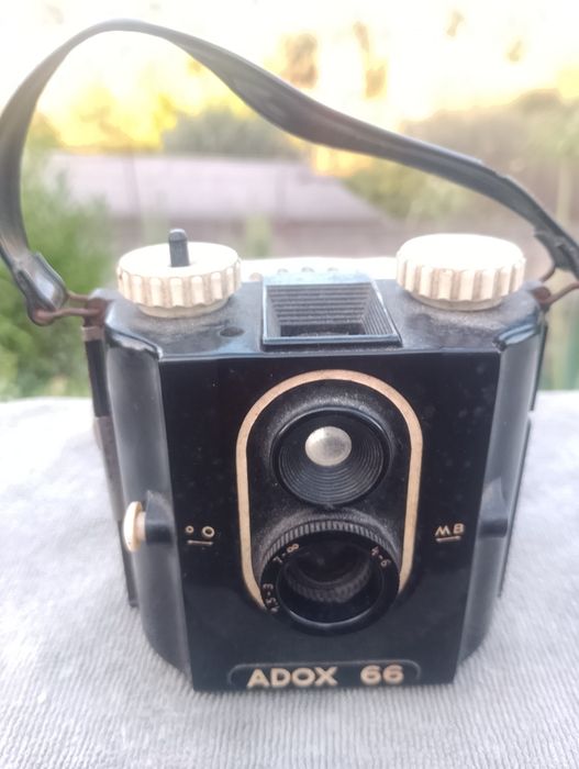 Máquina fotográfica ADOX 66