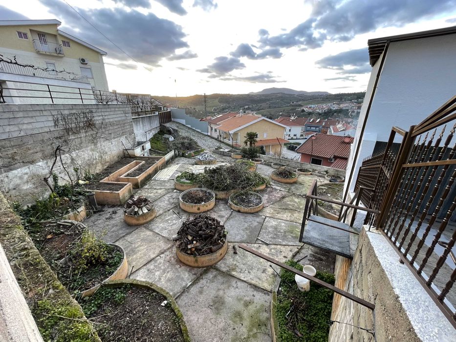 Terreno Urbano em Mirandela com Vista Rio Tua e Cidade