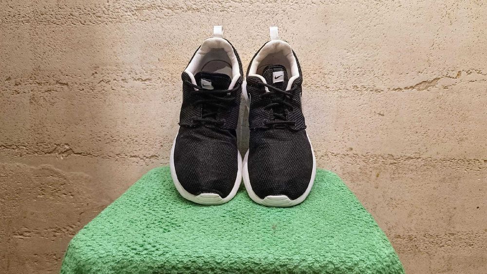 Sneakersy NIKE ROSHE ONE r.37,5 stan bardzo dobry