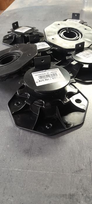 regulowany wspornik tarasowy ø 160mm 30-65mm  szt. 35 stopa taras