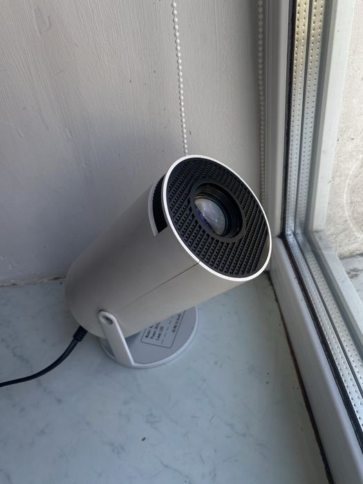 Портативный Smart-проектор Magcubic HY300 (Android, Wi-Fi)