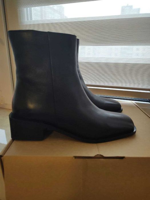 Ботинки женские черного цвета RESERVED, новые , натуральная кожа, 37р.