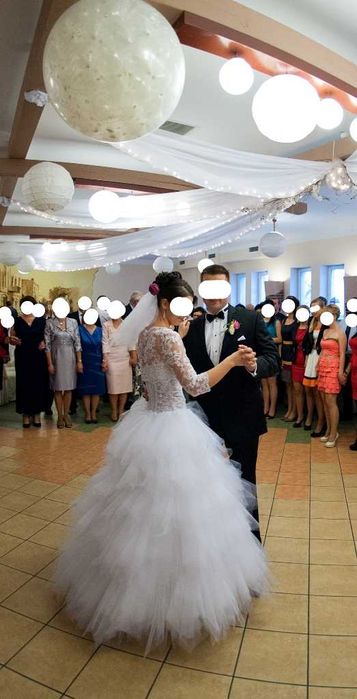 Suknia ślubna tiulowa r. 36