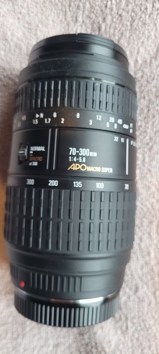 Об'єктив Sigma 70-300mm, Сумісний з фотоапаратами Nikon