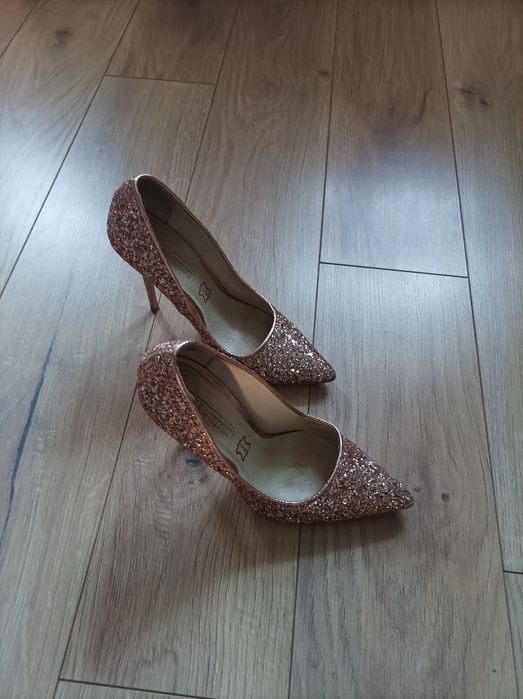 Szpilki brokatowe różowe złoto rozm. 37  stan bardzo dobry