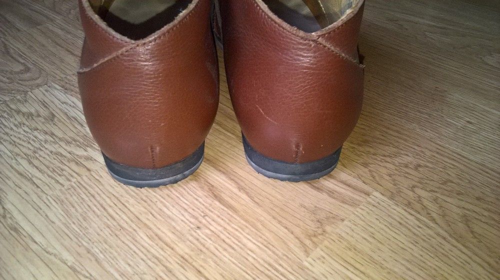 buty ze skóry GONOMIQ rozm.42