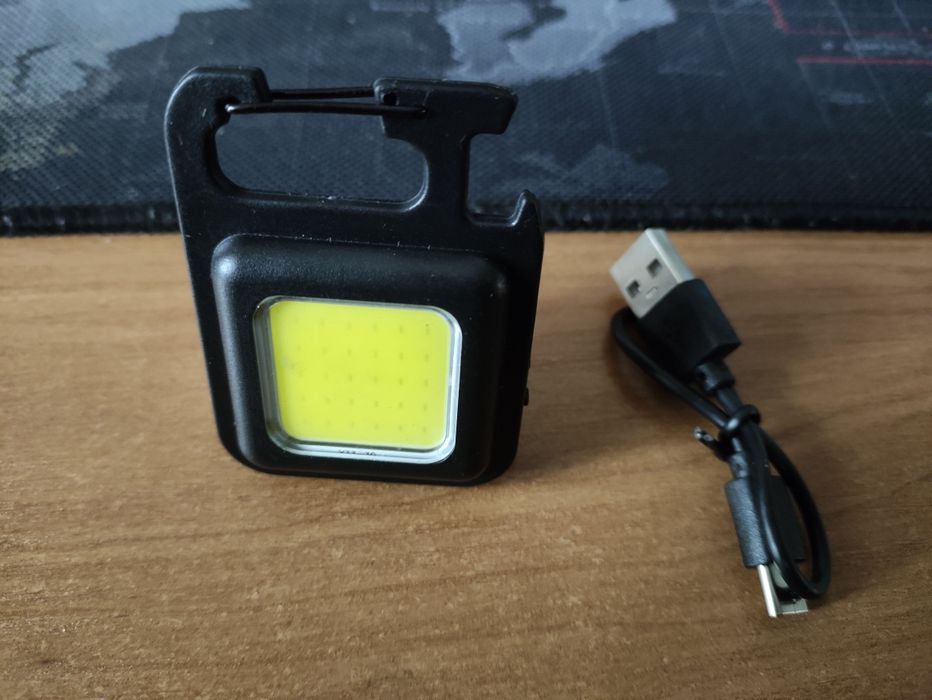 Акумуляторний LED ліхтар COB Rechargeable Keychain Light — компактний