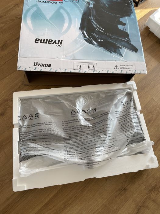 Monitor gamingowy 43" IIYAMA G4380UHSU-B1 | 4K | 144Hz | 0,4ms | HDR