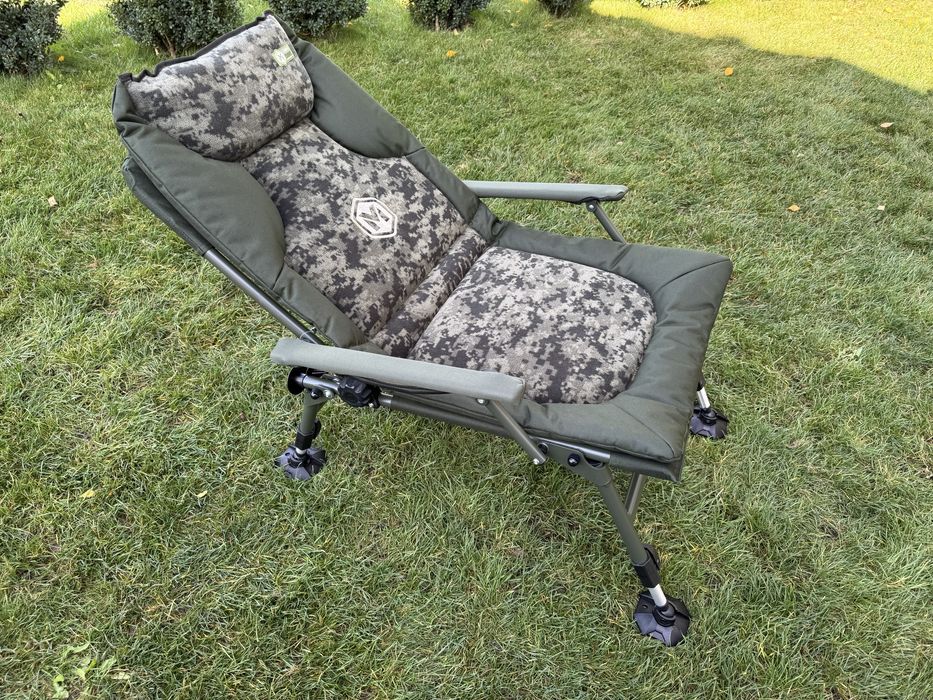 Крісло карпове туристичне риболовне Mivardi Chair CamoCODE ArmM-CHCCA