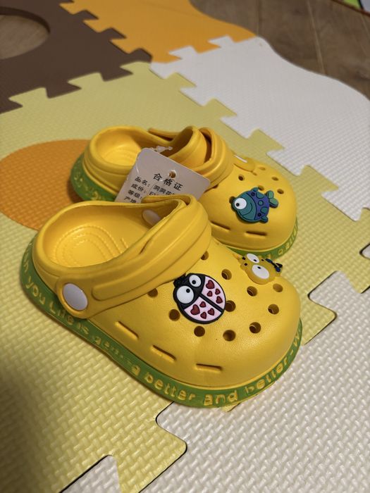 Дитячі нові крокси