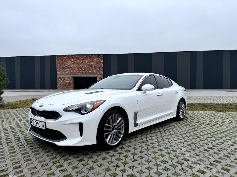 Kia Stinger,Кіа Стінгер,Киа Стингер