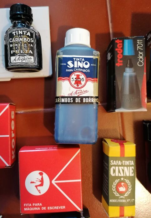 Material escritório diverso tinteiros carimbos fitas máquinas escrever