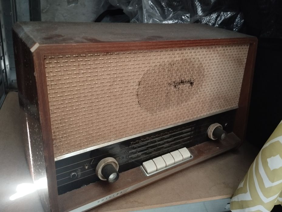 Rádio de mesa clássico Philips