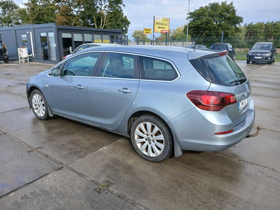 Opel Astra 1,6 diesel, 2015 rok