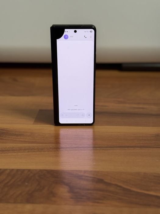 Samsung Galaxy Fold 3  5g 256 GB