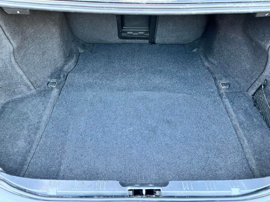 Bmw e60 530d automat 218koni