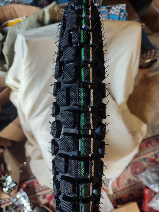 Покришка 2.75-17 різні протектори.Якість супер.6 слойна.