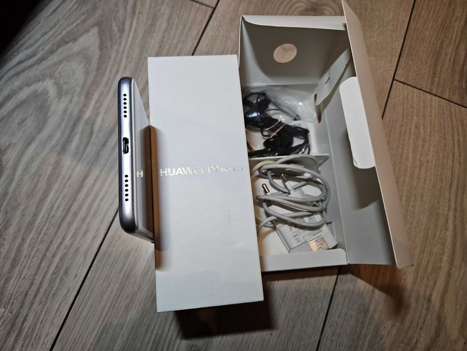 Huawei P9 Lite 2017 Biały BDB