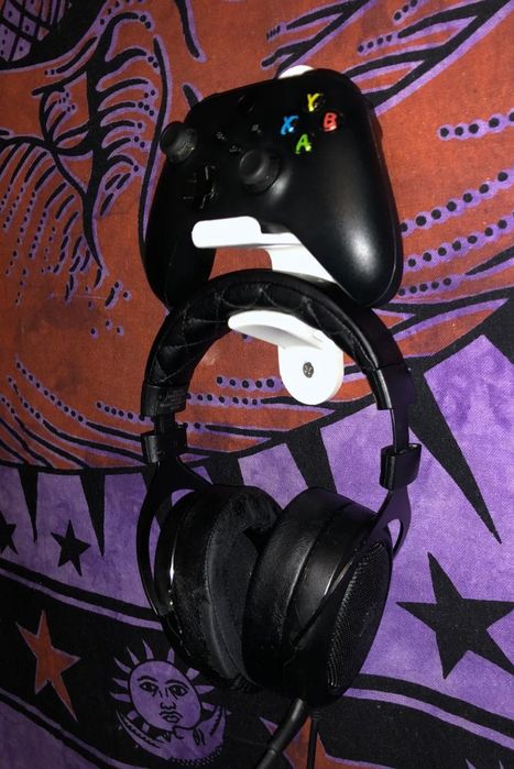 Настінне кріплення для ігрової консолі Xbox Sony Playstation