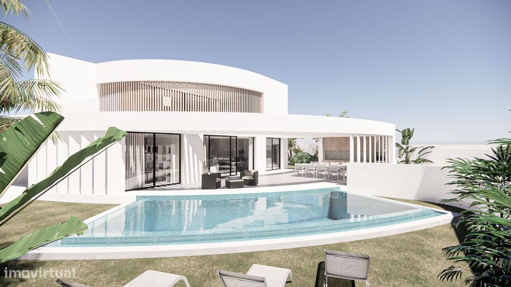 Terreno para Moradia de Luxo T3 com Projeto Aprovado em Monte Lemos, P