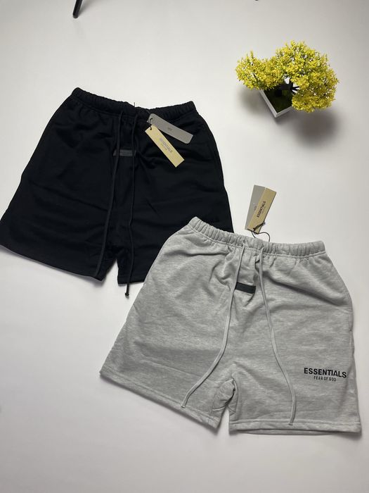 Шорти Essentials