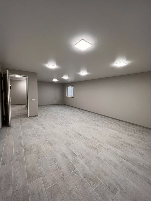 Здається складське приміщення 600 м2 в оренду