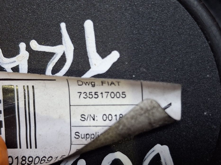 Cinto trás esquerdo FIAT Doblo (263_)