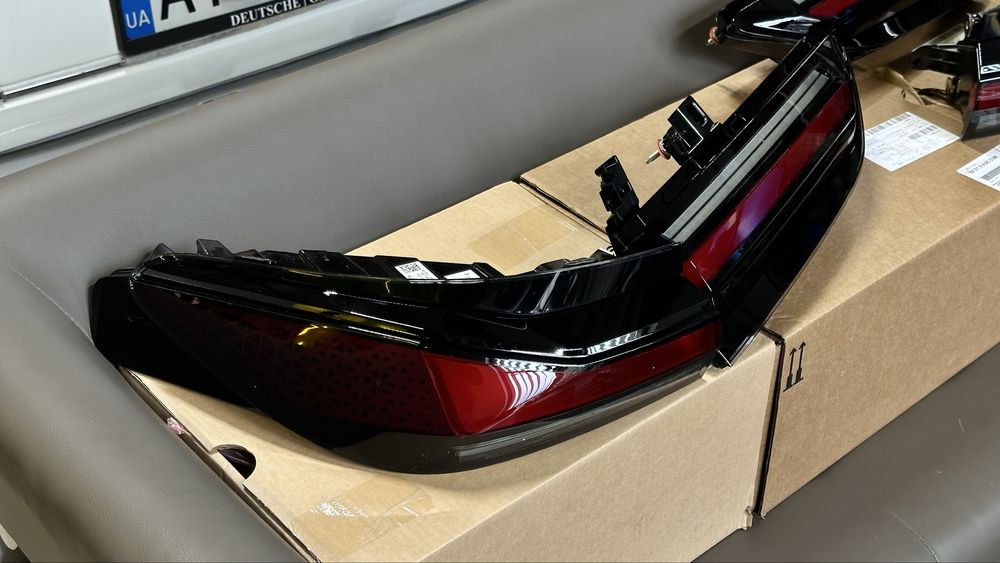 Стопи bmw g70 европа bmw i7 стопи фари shadowline