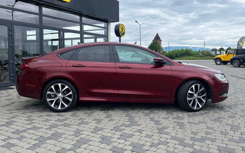 Chrysler 200 2015