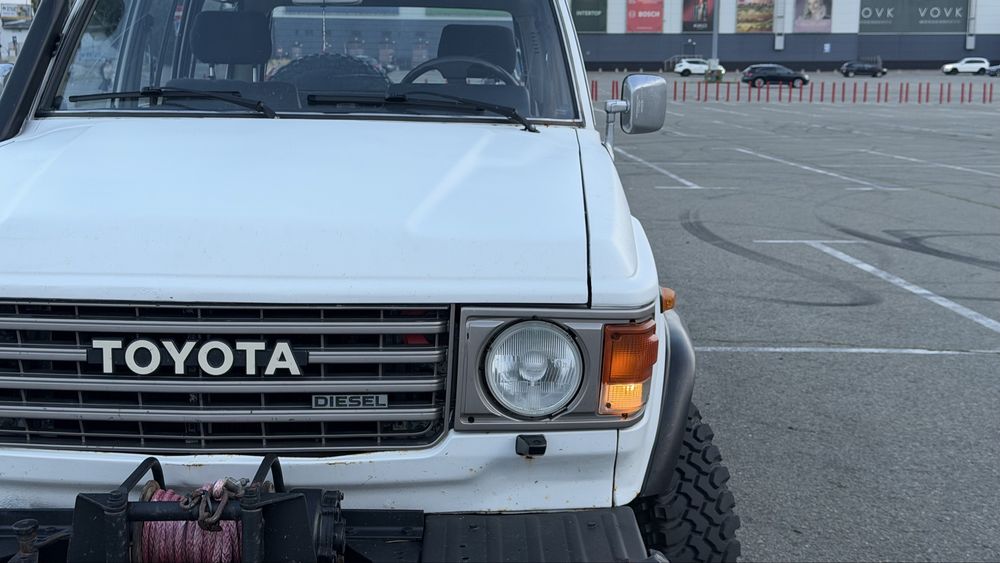 Toyota Land Cruiser 60