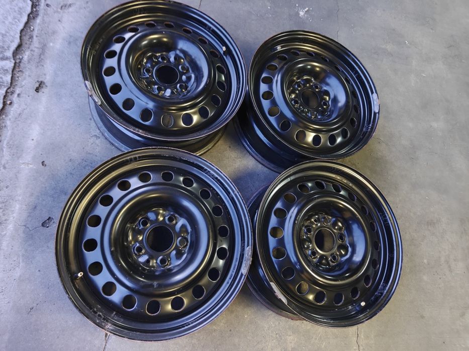 Диски залізні r17 5x114,3  6.5J et 50 dia 66.1 підходять на більшість корейських і японських авто.