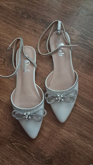 Sprzedam buty slubne