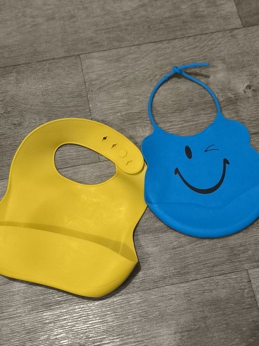 Нагрудники силіконові