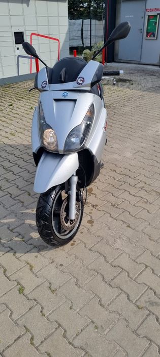 Piaggio X7 Kategoria B