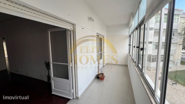 Apartamento T2 em Oeiras.