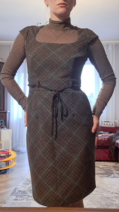 Плаття сукня тепла класична офісна короткі рукави