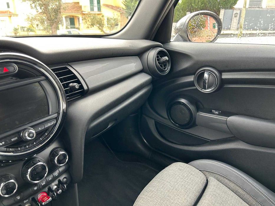 Mini Cooper D 1.5 116 cv 2016