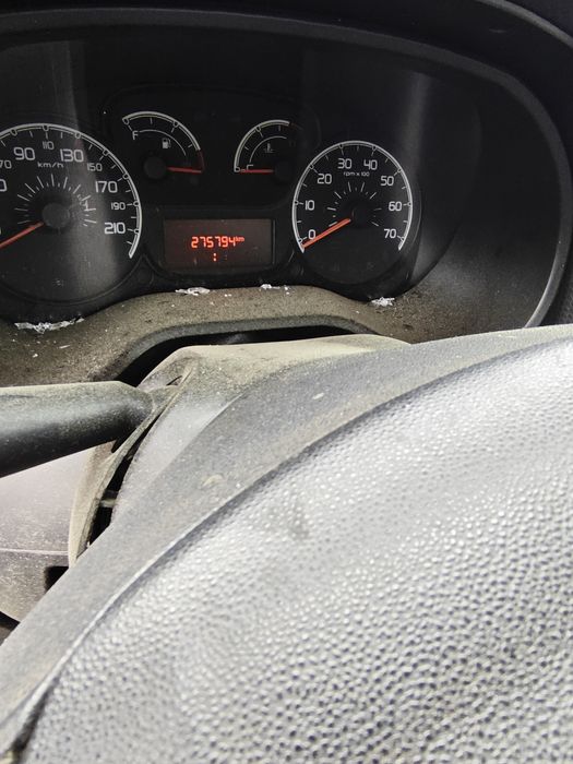 Fiat doblo 2010 рік 1.6 дизель після ДТП