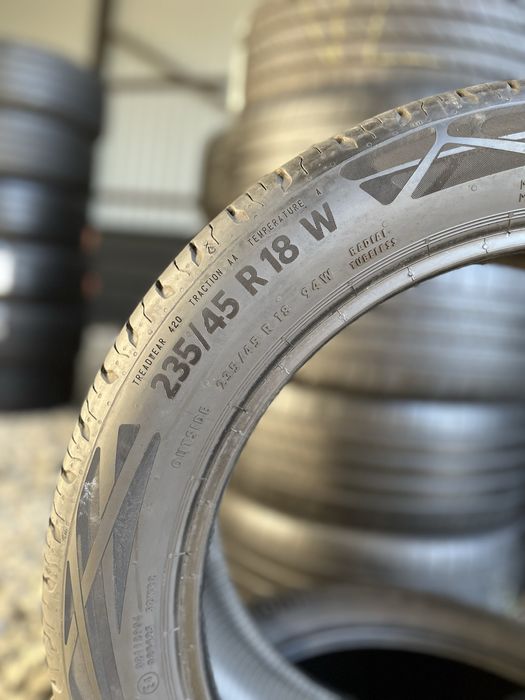 235/45 R18 2 шт. Continental EcoContact 6