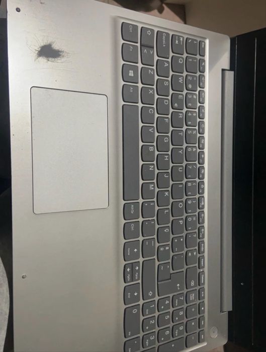 Lenovo ideapad 3 (para peças)