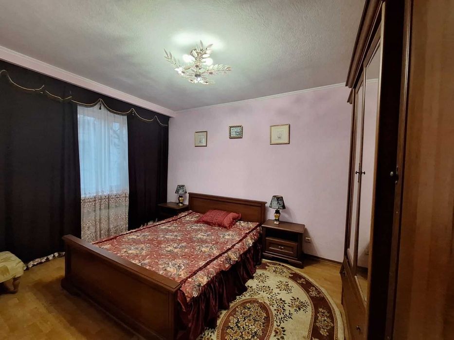 Сдаю  1 ком дом улица Монтажников 1 рн Голосеевский