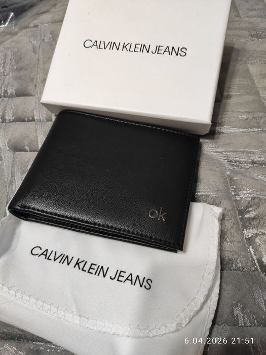 Elegancki skórzany portfel Calvin Klein - Nowy