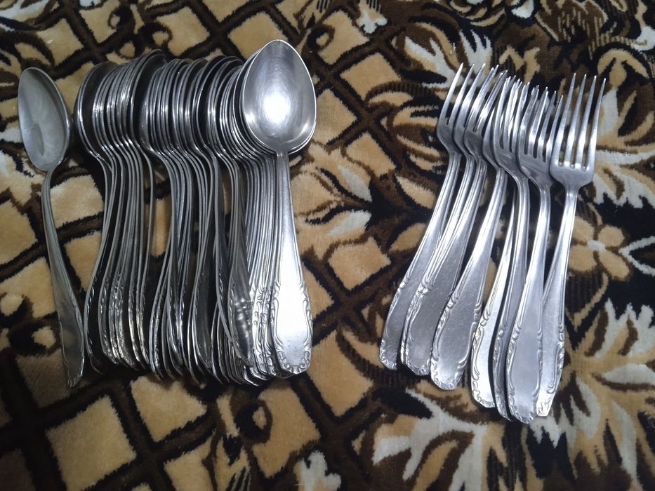 Продам ложки і виделкиз нержавіючої сталі