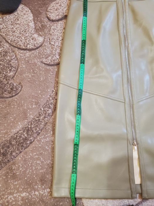 Продам спідницю з екошкіри Primark розмір 16