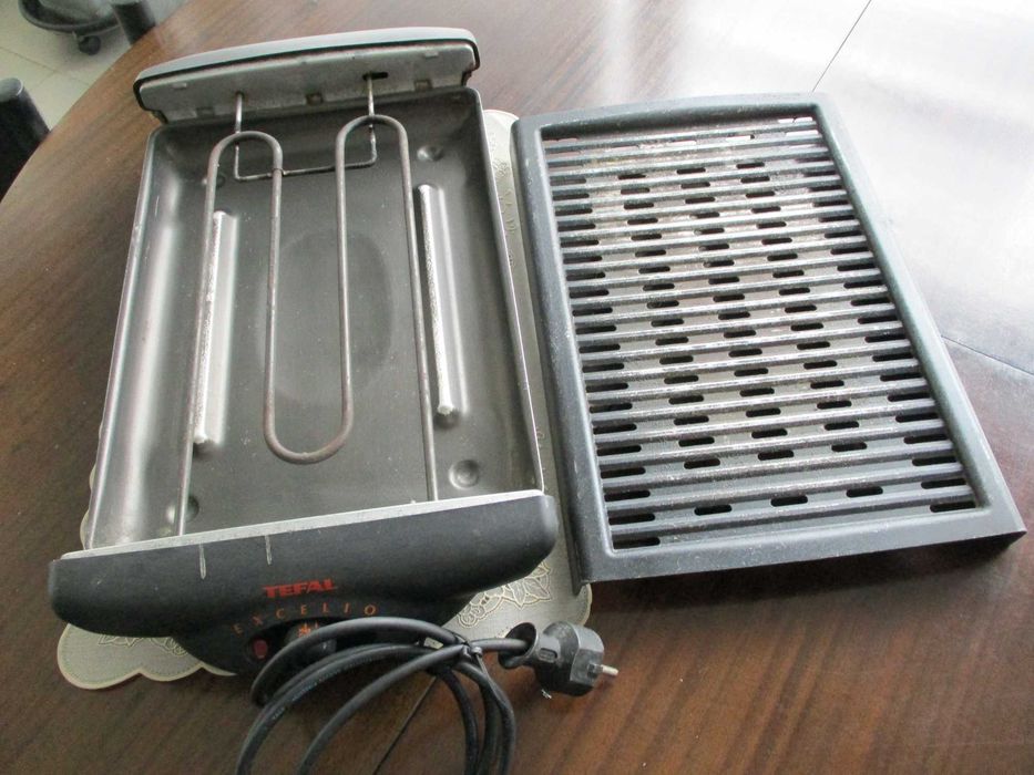 Grelhador elétrico Tefal Excelio 1350W, com regulação de temperatura, grelha anti-aderente, sem fumos