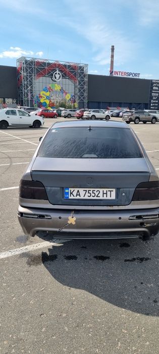 Продам бмв е39 м62б35