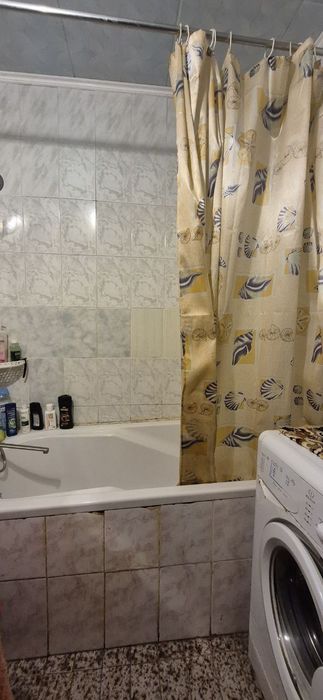 ПРОДАМ 3-кімнатну квартиру в м. Самар, вул. В.Ковалівка.

Квартира роз