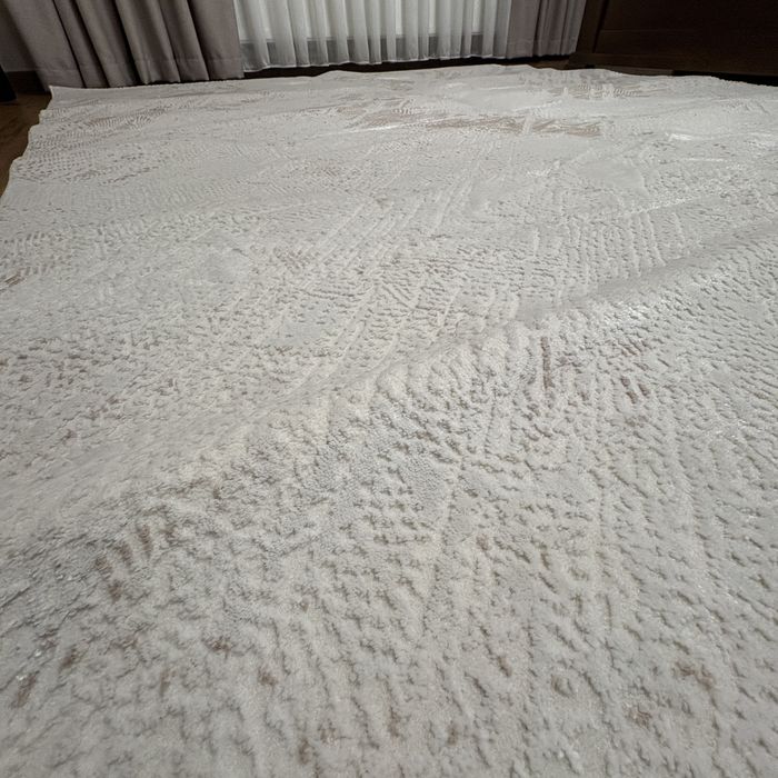 Продам килим  кімнатний