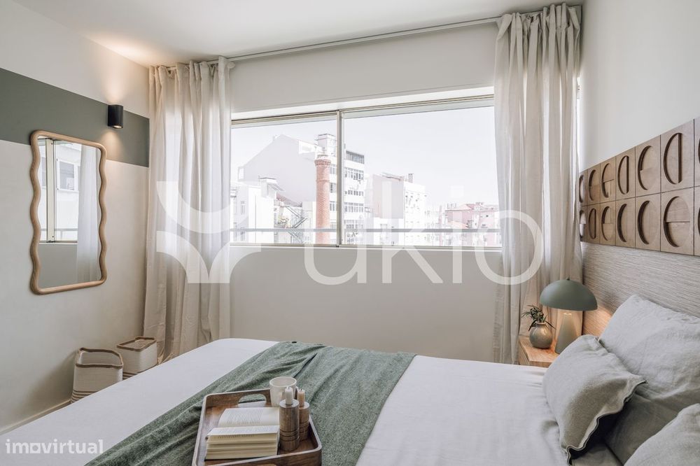 Apartamento T1 com ginásio em Av. de Roma - Campo Pequeno